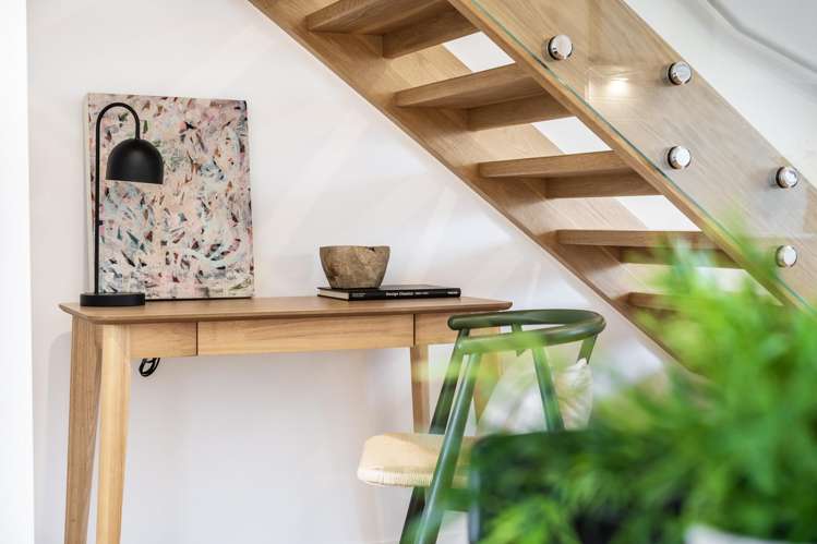 2/4 Glen Atkinson Street St Heliers_6