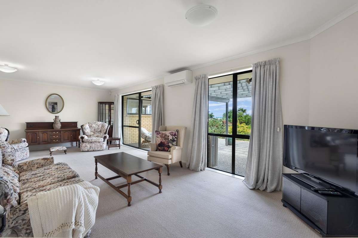 115 Grovenor Drive_2