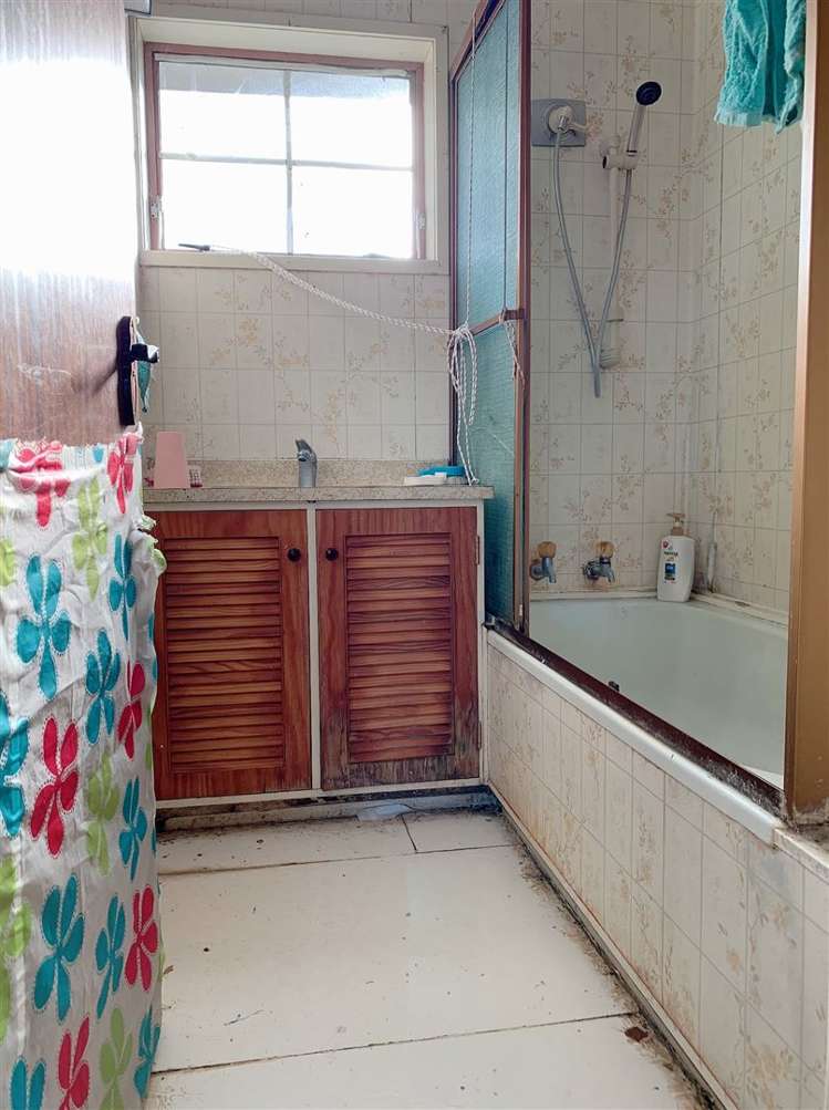 1/9 Wairata Place Te Atatu South_7