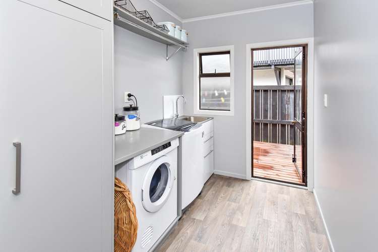 142 Hill Road Manurewa_17