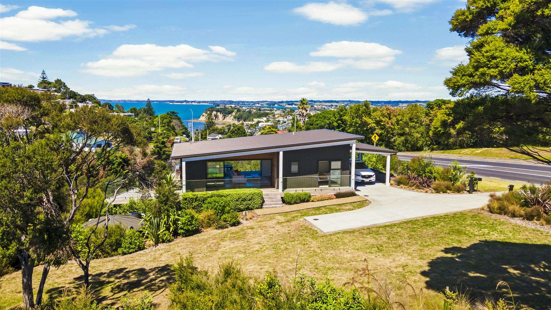 1117a Whangaparaoa Road Matakatia_0