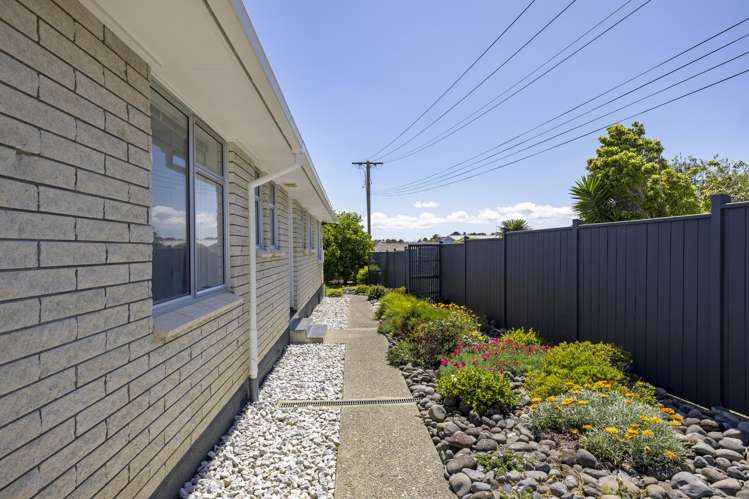 9 Lorenzen Bay Road Raglan_7