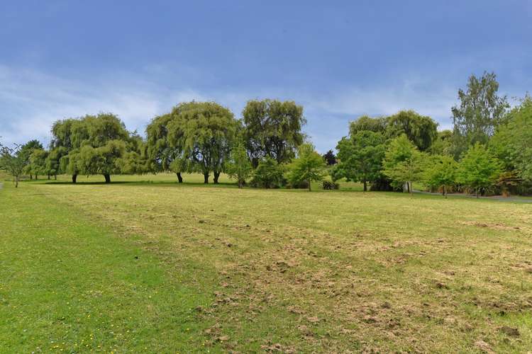 68 Washbourn Drive Richmond_24