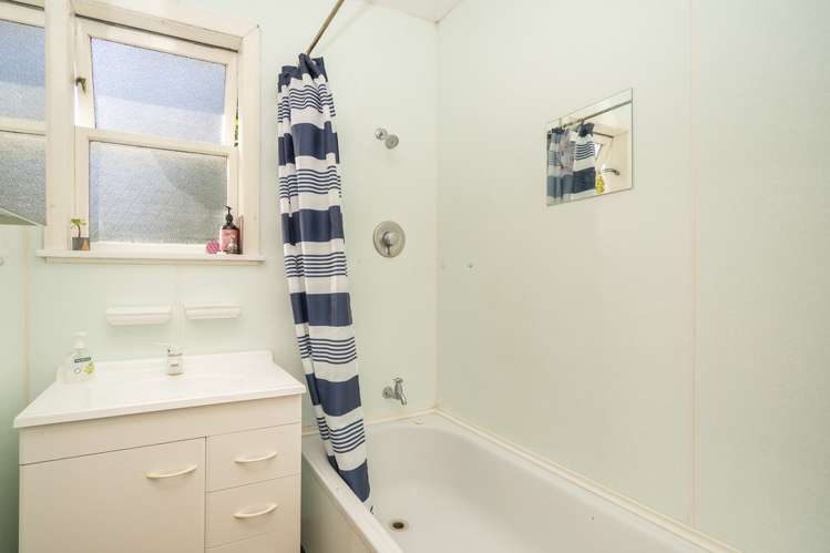 39 Marsden Road Stoke_11