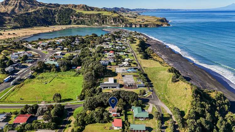 6 Rangi Street Mokau_26