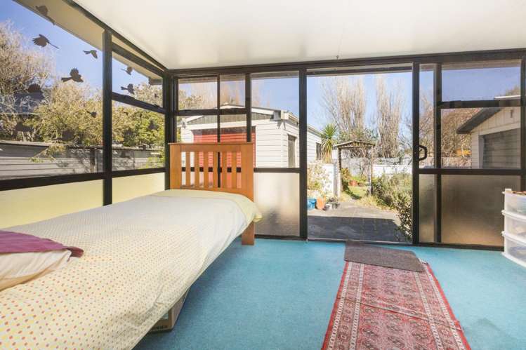 8 Cousins Avenue East Foxton Beach_12