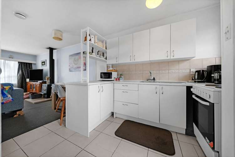 2/7 Don Street Papakura_2