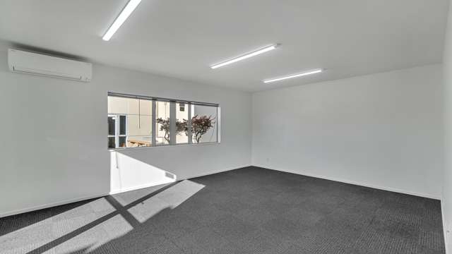 5/88 Hayton Road Wigram_4