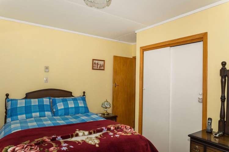 281 High Street Dannevirke_12