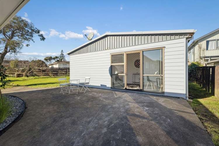 7 Pushon Place Clendon Park_13
