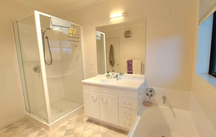 6 Tuscany Place 1115_7