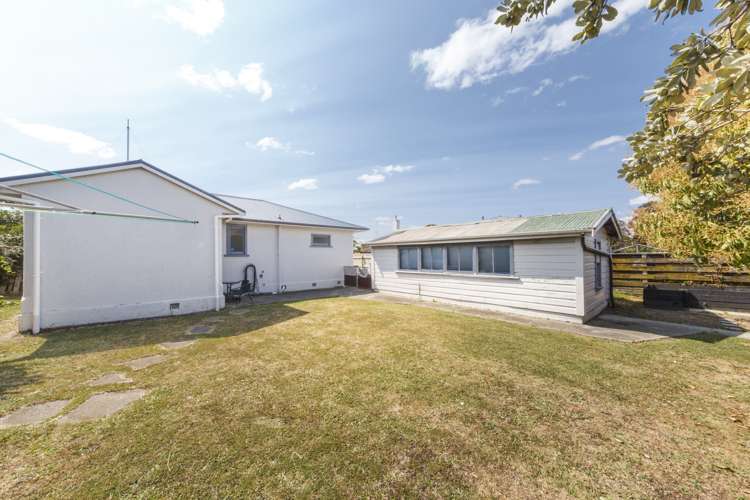 6 Trewin Street Feilding_19