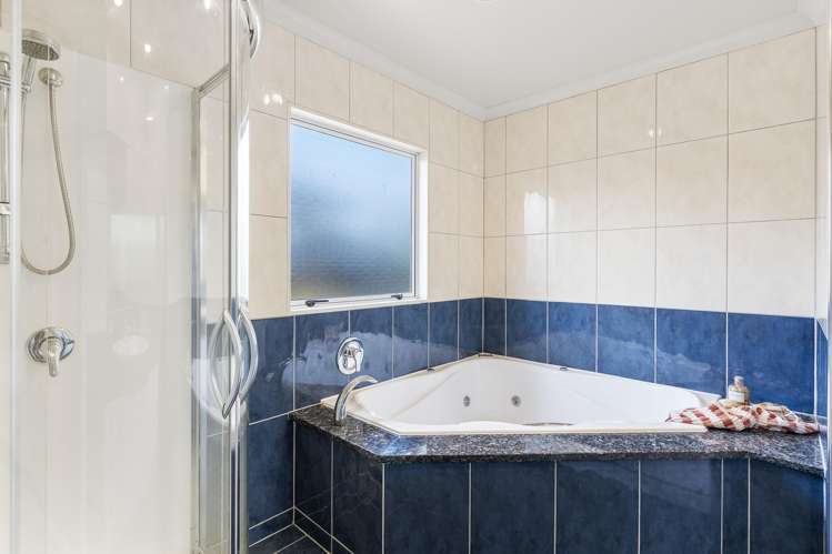 5 Dunvegan Rise East Tamaki Heights_28