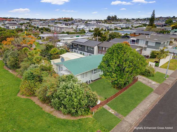 11 Albatross Road Red Beach_19