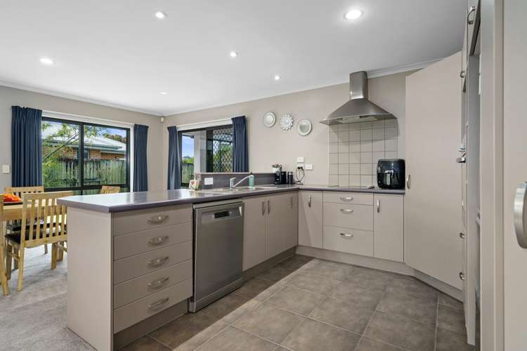 16 Oaklands Drive_5
