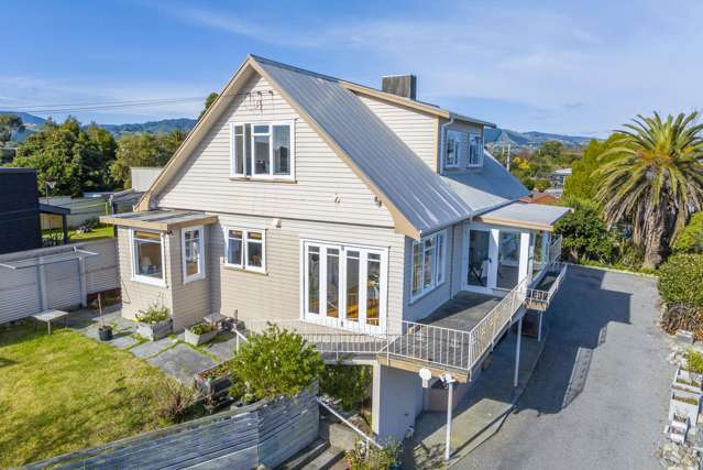 8 Eatwell Avenue Paraparaumu Beach_1