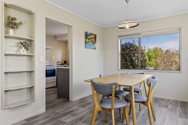 2/7 Kathleen Place Rainbow Point_11