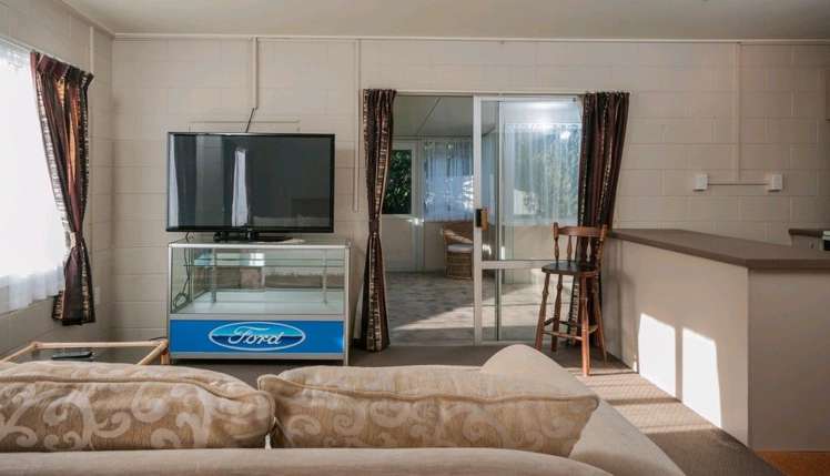 10 Bishoprick Crescent Te Puke_13