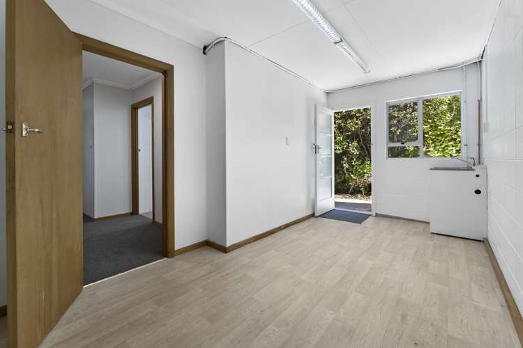 21b Avalon Crescent Fernhill/Sunshine Bay_11