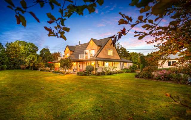 LIFESTYLE, INCOME POTENTIAL, FAMILY LIVING, 2061m2