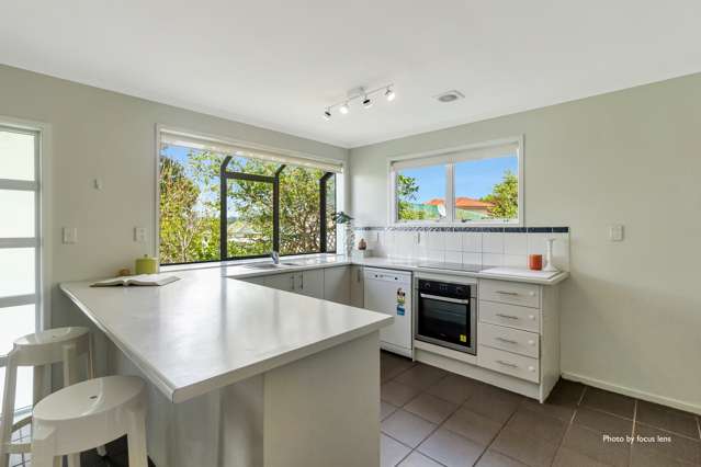 2/248 Sturges Road Henderson_2