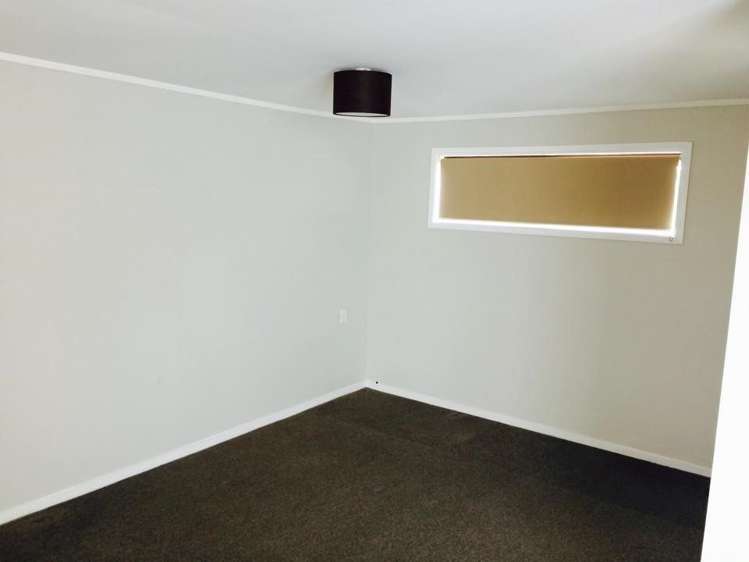 57 Sharland Avenue Manurewa_9