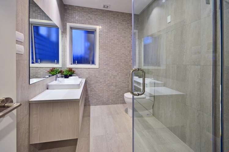 11 Te Oneroa Way Long Bay_23