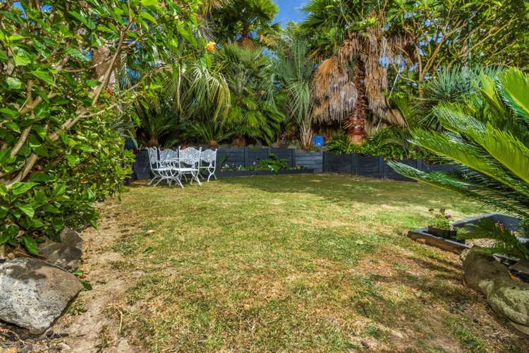 2/706 Beach Road Browns Bay_40