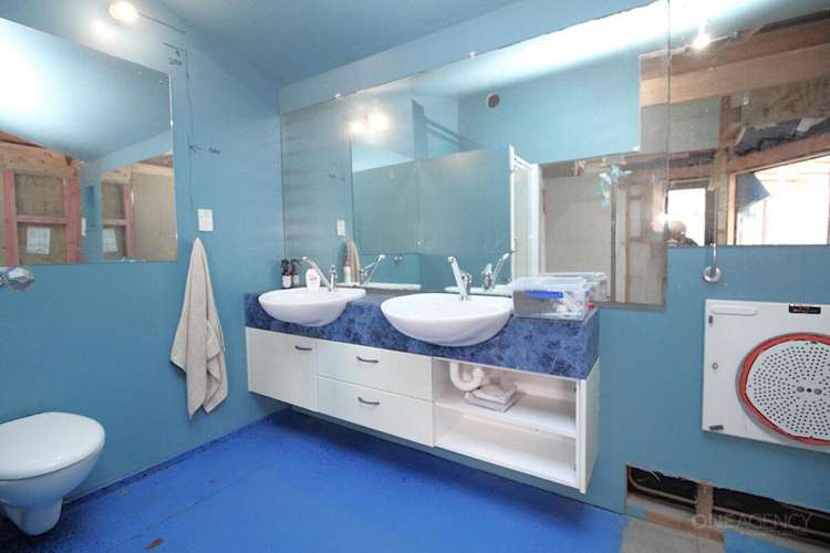 131 Victory Road Laingholm_11