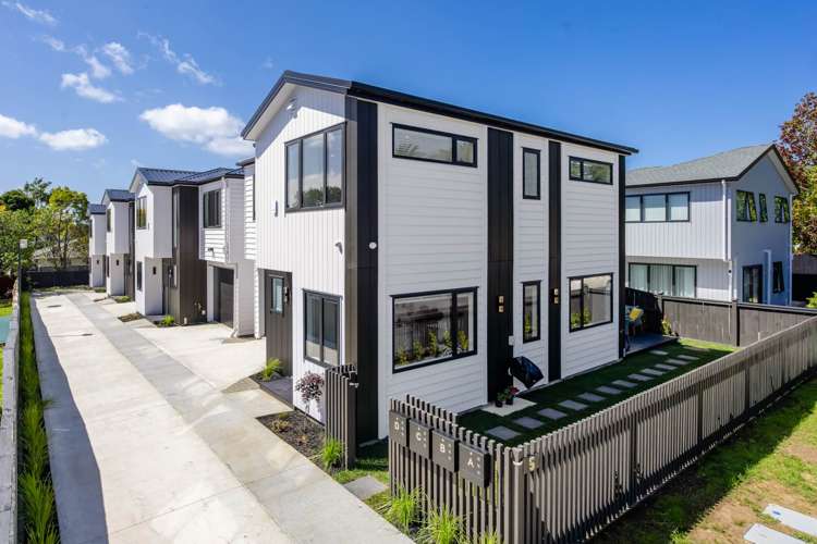 5 A&B Pendlebury Street Green Bay_9