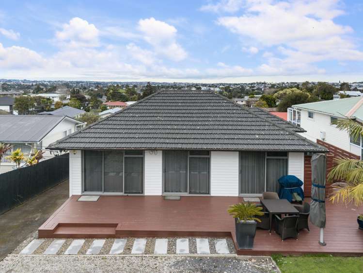 97 Hepburn Road Glendene_3