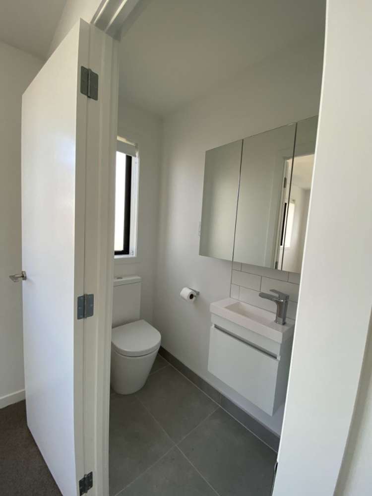 2/5 Brandon Road Glen Eden_9