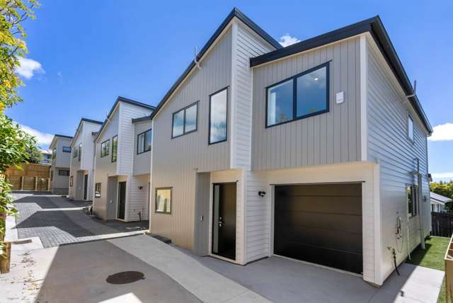 Brand New, Double Westlake, Ready to Move in!