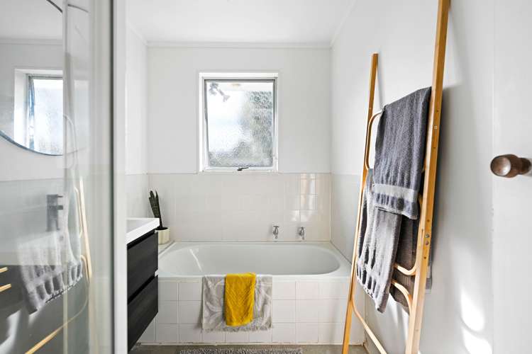 392 Kahikatea Drive Dinsdale_13