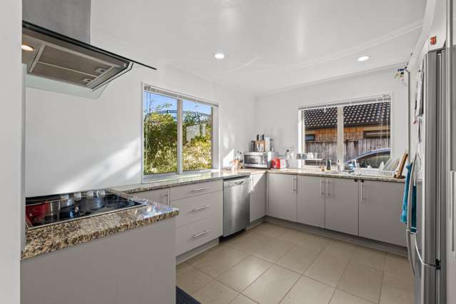 5 Coles Cove Papamoa Beach_4