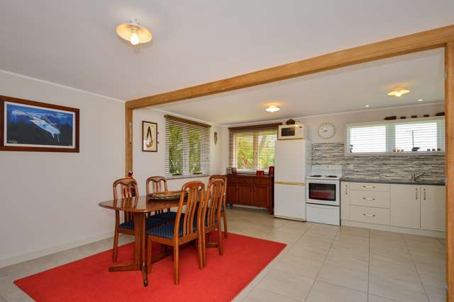 75 Fortescue Street Mahia_4