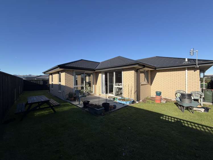 79 Sunline Avenue Lincoln_12