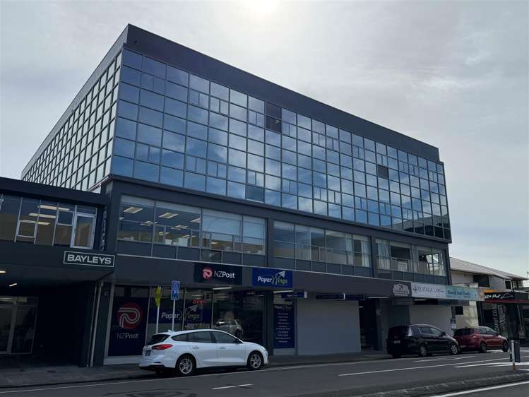 Suite 1. Level 3, 29 Waterloo Road Lower Hutt_2