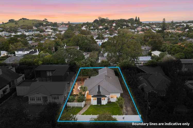 12 Shipherds Avenue Epsom_43