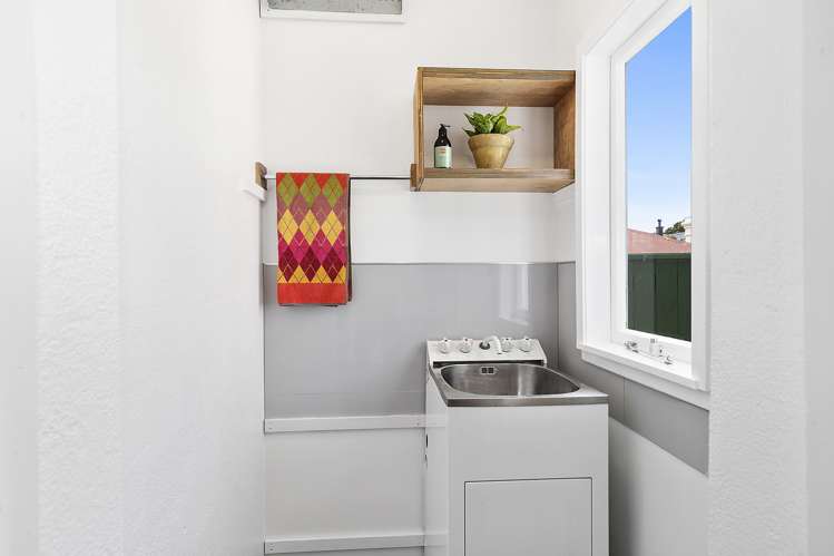 347 Adelaide Road Newtown_13