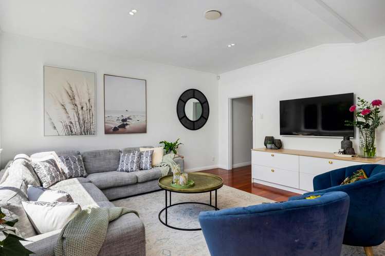 14 Leone Terrace Mount Albert_12