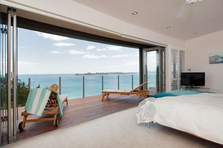 37 Russell Heights Russell_13