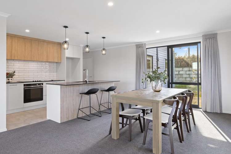 16 Te Rata Boulevard Paerata_2