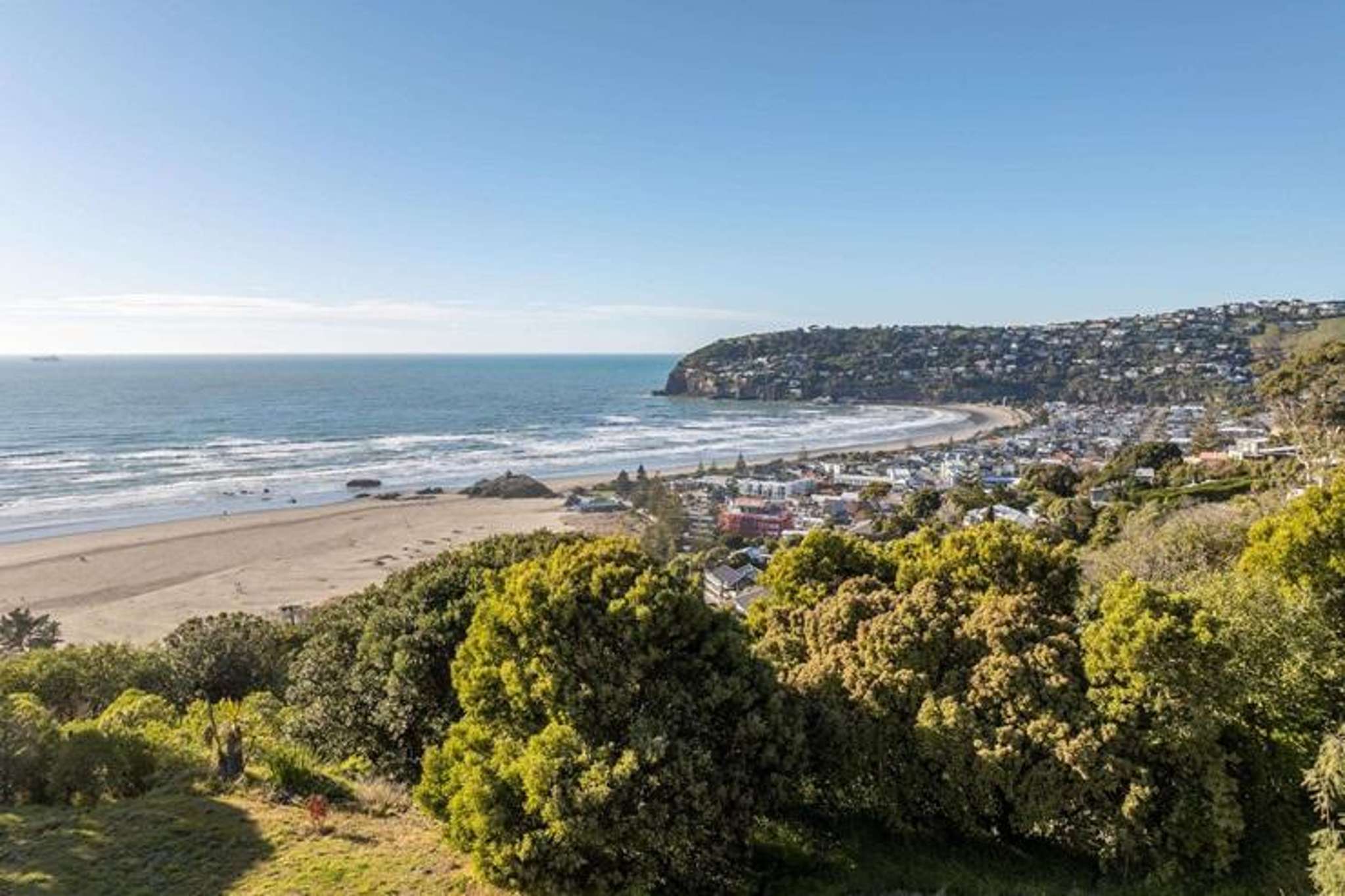 Auction shock: Empty land sells to young buyers for 33 times its RV