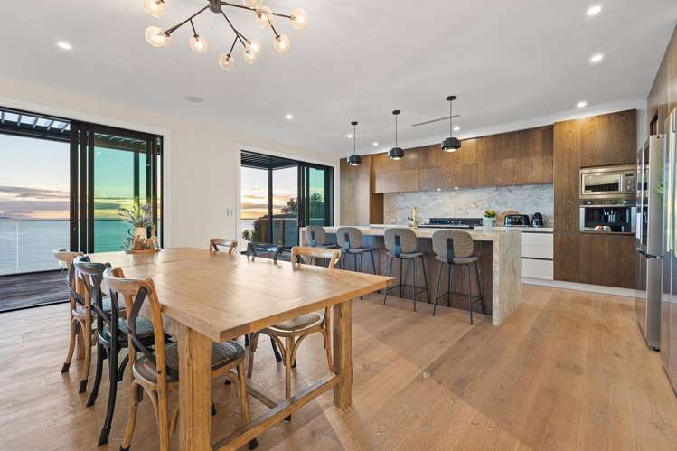 236 Vipond Road Stanmore Bay_13