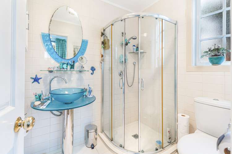 57a Archibald Road Kelston_26