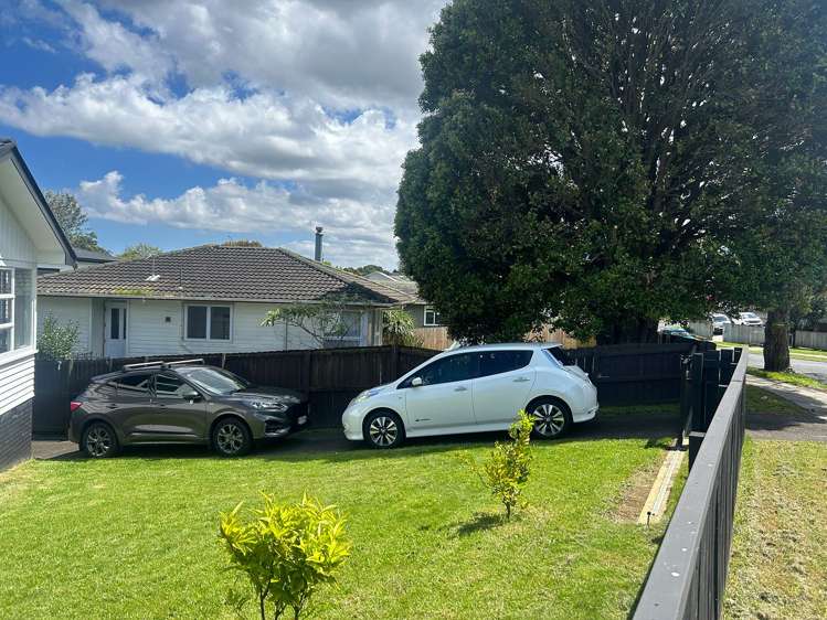 7 Hobart Crescent Wattle Downs_12