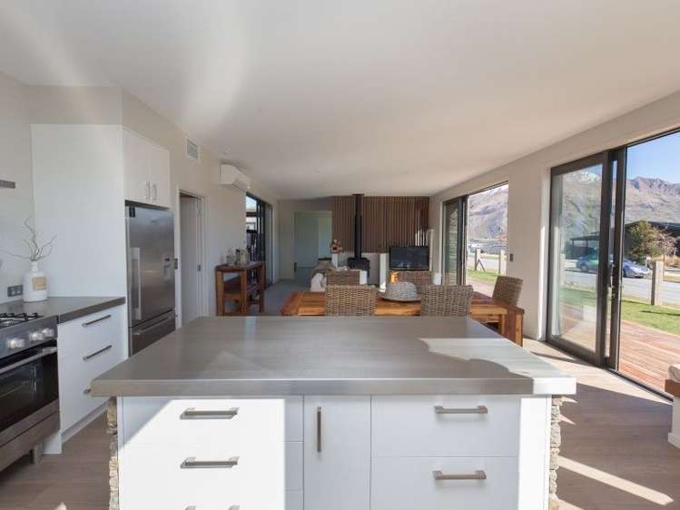38 Westview Road Wanaka_6