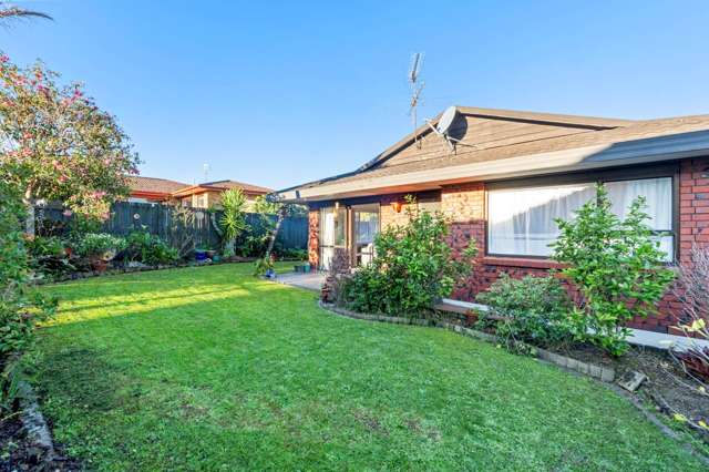 1/128 Botany Road Botany Downs_2