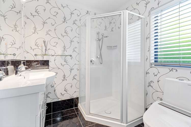 18 Ko Place Pyes Pa_16